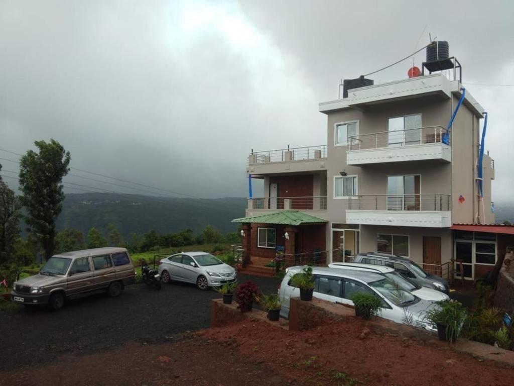 Hotel Magic Mountain,Mahabaleshwar Exterior photo
